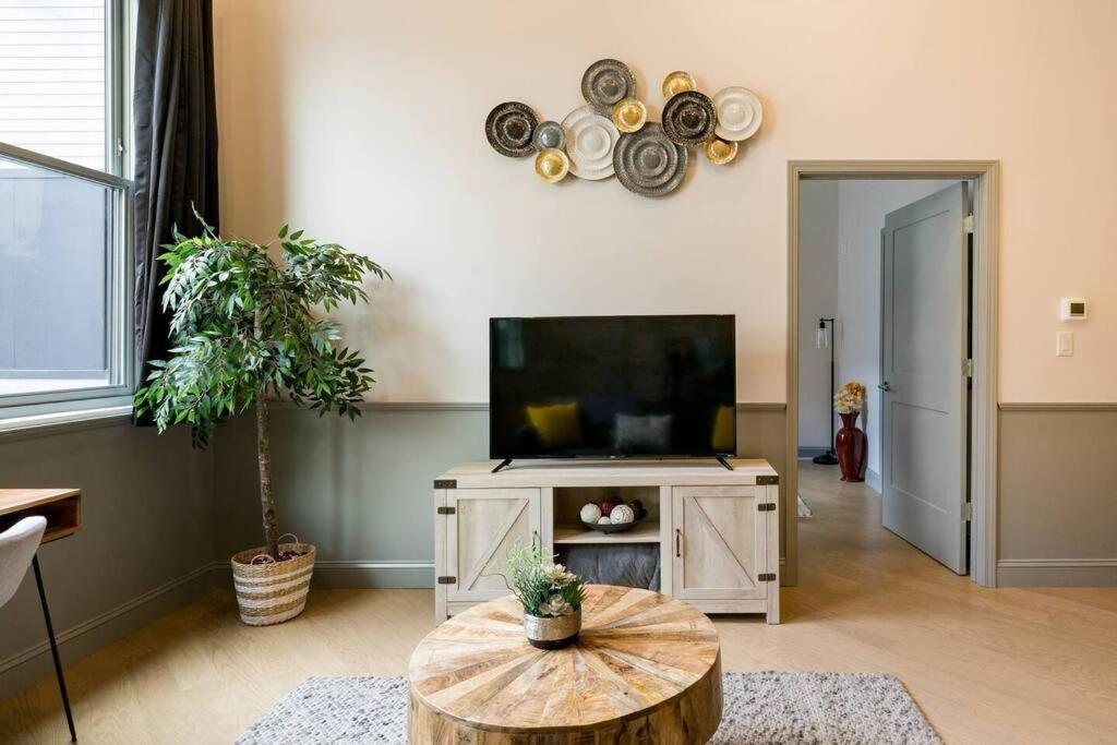 Gorgeous Condo In The Heart Of Dt Birmingham! Exterior foto